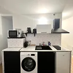 Place St Epvre - Cosy Studio Renove